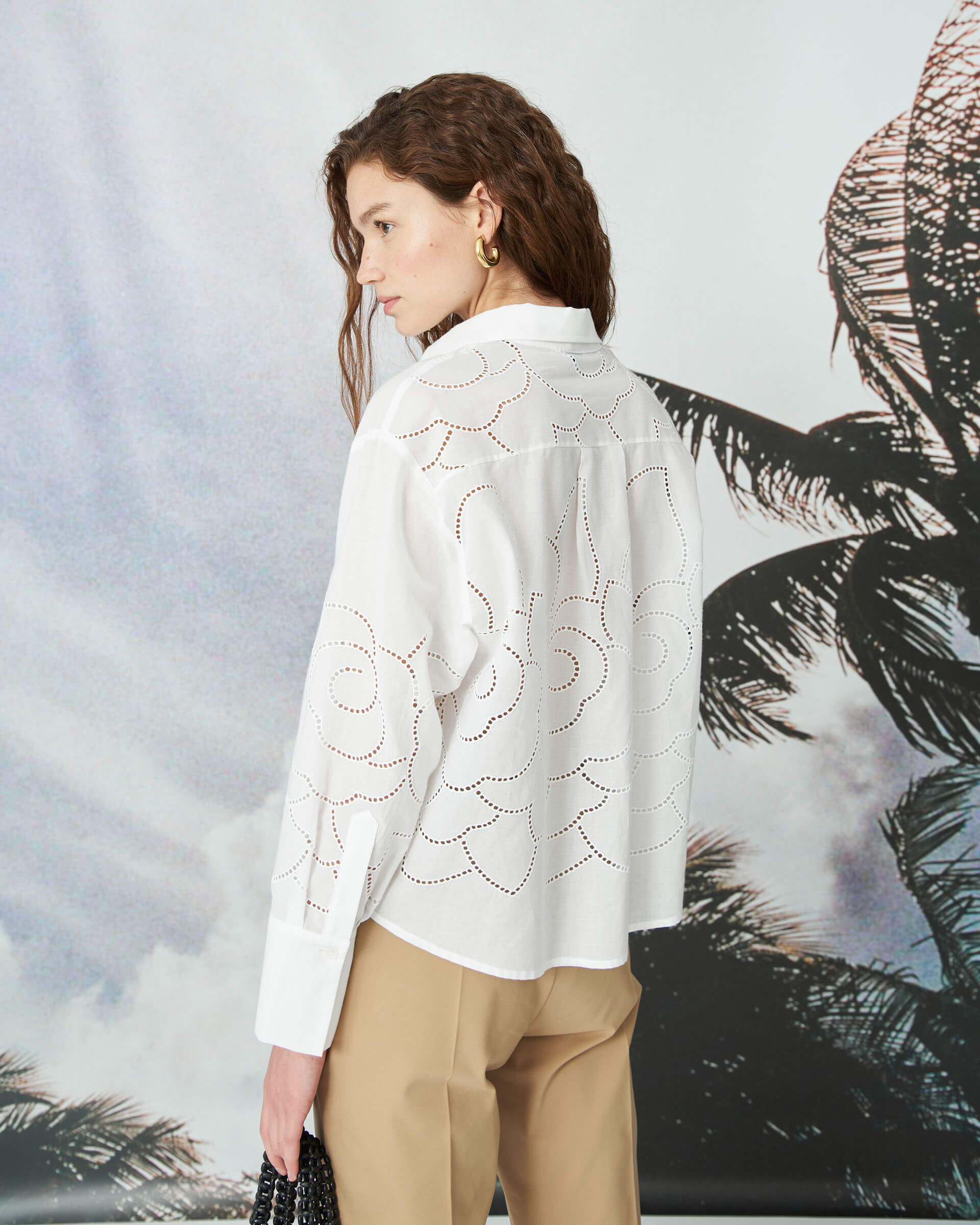 shirt with Ã  jour floral embroidery+24FE4158AJOUR_1