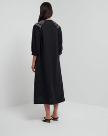 MIDI SMOCK EMBROIDERY DRESS