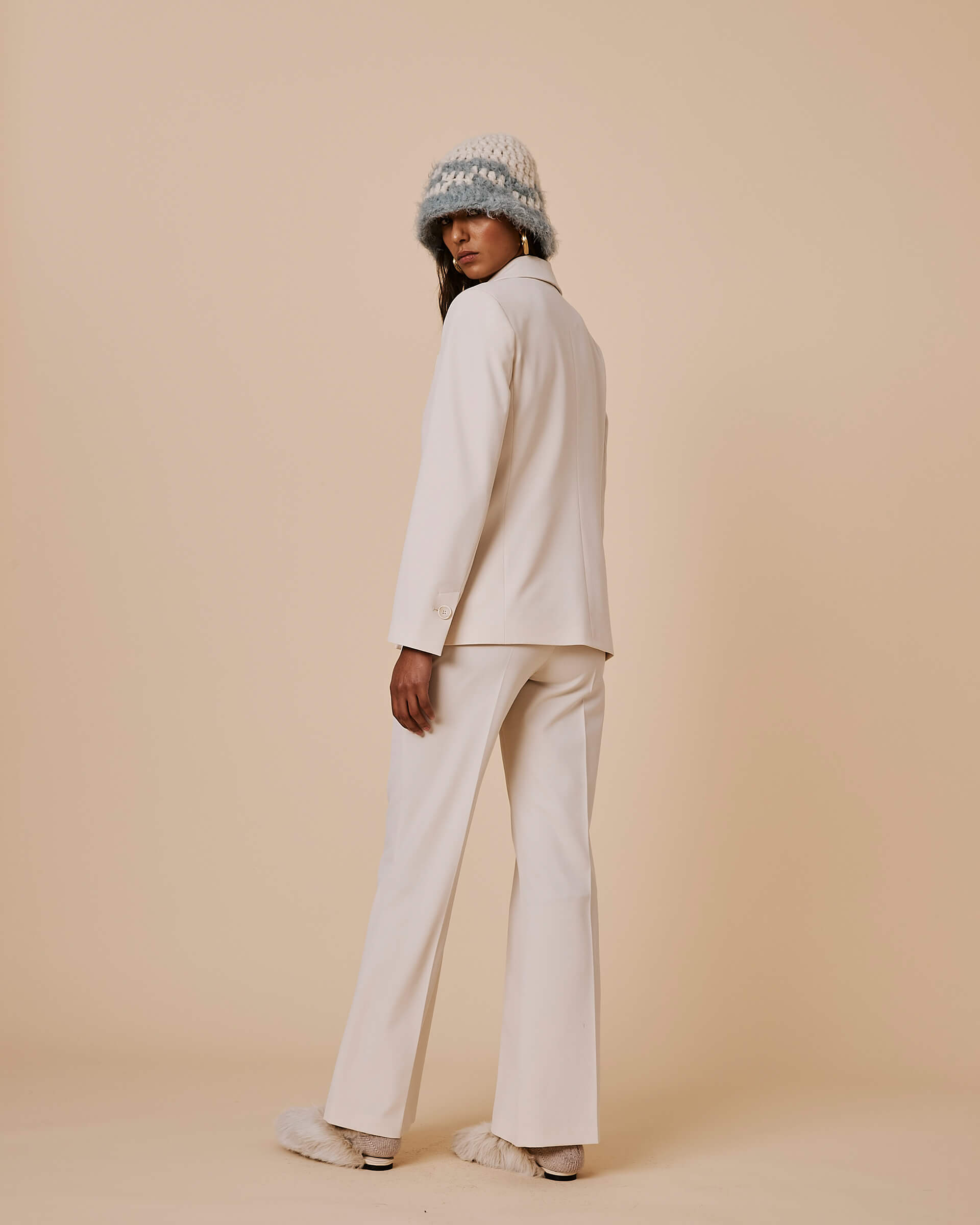 pantaloni con zip sul fianco